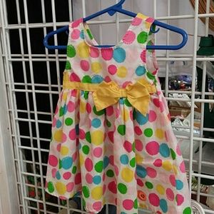 two top hats,two Sun glasses, 3 sets of baby hats